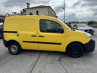 Usata Renault Kangoo 110 CV (80 kW) 2019 Giallo Monovolume