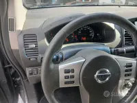 Usata Nissan Navara 190 CV (139 kW) 2011 Grigio Pick-up