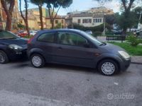 Usata Ford Fiesta 68 CV (50 kW) 2003 Blu Utilitaria