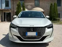Usata Peugeot e-208 Allure 56 kW (77 CV) 2021 Bianco Utilitaria