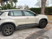 Usado Jeep Avenger Longitude 101 CV (74 kW) 2025 Beige SUV