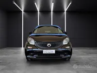 Usata Smart ForFour Passion 71 CV (52 kW) 2019 Bodypanels in black Utilitaria