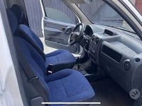 Usata Peugeot Partner 90 CV (66 kW) 2007 Bianco pastello Monovolume
