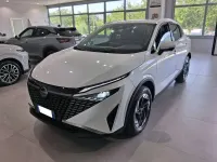 Usata Nissan Qashqai N-Connecta 140 CV (102 kW) 2024 White pearl SUV