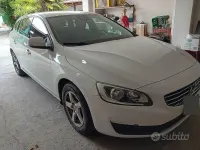 Usata Volvo V60 115 CV (84 kW) 2015 Bianco Station wagon