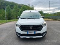 Usata Dacia Dokker Stepway 95 CV (69 kW) 2020 Blu Monovolume