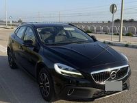 Usata Volvo V40 CC 120 CV (88 kW) 2018 Nero Station wagon