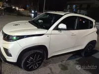 Usata Mahindra KUV100 87 CV (63 kW) 2023 Bianco SUV