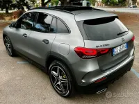Usata Mercedes GLA220 Premium 190 CV (139 kW) 2022 Grigio SUV