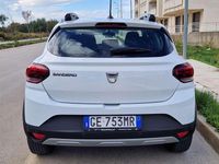 Usata Dacia Sandero Comfort 101 CV (74 kW) 2021 Bianco SUV