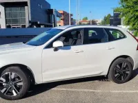 Usata Volvo XC60 Plus 250 CV (183 kW) 2025 Bianco SUV