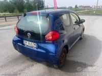 Usata Toyota Aygo 68 CV (50 kW) 2008 Blu Utilitaria