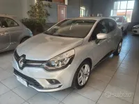 Usata Renault Clio IV Zen 75 CV (55 kW) 2018 Argento Berlina