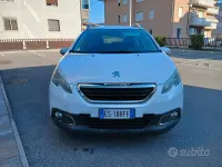Usata Peugeot 2008 Active 68 CV (50 kW) 2013 Bianco SUV