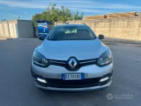 Usata Renault Mégane GrandTour LIMITED 110 CV (80 kW) 2015 Grigio Station wagon
