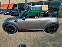 Usata Mini Cooper Cabriolet 122 CV (89 kW) 2013 Marrone Cabrio