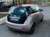 Usata Lancia Ypsilon 77 CV (56 kW) 2010 Oro Utilitaria
