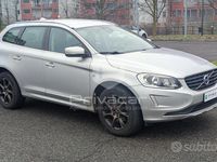 Usata Volvo XC60 Ocean Race 190 CV (139 kW) 2016 Grigio SUV