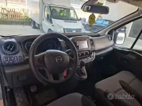 Usata Opel Vivaro 125 CV (91 kW) 2017 Grigio Monovolume