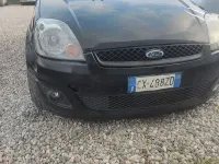 Usata Ford Fiesta Ghia 75 CV (55 kW) 2006 Utilitaria