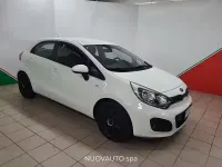 Usado Kia Rio 82 CV (60 kW) 2013 Blanco Berlina