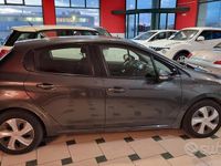 Usata Peugeot 208 Active 82 CV (60 kW) 2012 Grigio Utilitaria