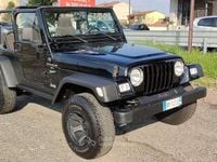 Usado Jeep Wrangler Sport 177 HP (130 kW) 2000 Preto SUV