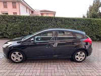 Usata Ford Focus S 101 CV (74 kW) 2015 Nero Berlina