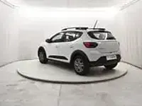 Begagnad Dacia Sandero Expression 101 HK (74 kW) 2023 Vit Sedan