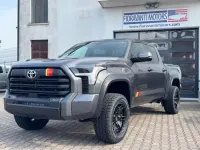 Nuova Toyota Tundra SR 394 CV (289 kW) 2025 Grigio Pick-up