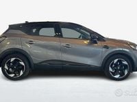 Usata Renault Captur Techno 90 CV (66 kW) 2025 Grigio chiaro SUV