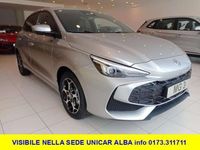 Nuova MG MG3 Luxury 195 CV (143 kW) 2025 Solar silver Utilitaria