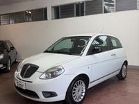 Usata Lancia Ypsilon 69 CV (50 kW) 2012 Bianco Utilitaria
