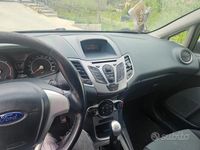 Usata Ford Fiesta 80 CV (58 kW) 2010 Verde Utilitaria