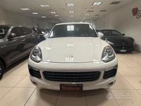 Usata Porsche Cayenne 250 CV (183 kW) 2015 Bianco SUV