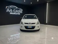 Usata Hyundai i20 Classic 78 CV (57 kW) 2009 Bianco Utilitaria