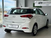 Usata Hyundai i20 Classic 75 CV (55 kW) 2015 Bianco Berlina