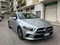 Usata Mercedes A180 Business 116 CV (85 kW) 2020 Argento Berlina