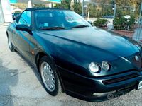 Begagnad Alfa Romeo Spider Lusso 150 HK (110 kW) 1997 Svart Cab
