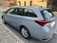 Usata Toyota Auris Hybrid 99 CV (72 kW) 2018 Station wagon