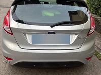 Usata Ford Fiesta 75 CV (55 kW) 2016 Grigio Utilitaria