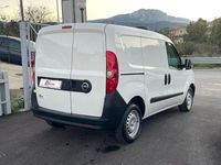 Usata Opel Combo 105 CV (77 kW) 2015 Bianco Monovolume