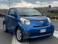 Usata Toyota iQ Sol 98 CV (72 kW) 2010 Blu Utilitaria