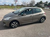 Usata Peugeot 208 2014 Grigio Utilitaria