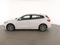 Usata BMW 118 Sport Line 150 CV (110 kW) 2021 Bianco Utilitaria