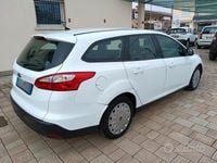 Usata Ford Focus 105 CV (77 kW) 2014 Bianco Station wagon