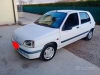Usata Renault Clio 58 CV (42 kW) 1997 Bianco Utilitaria