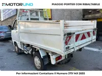 Begagnad Piaggio Porter 65 HK (47 kW) 2007 Vit Van