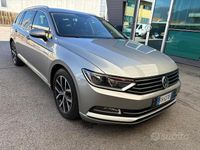 Usata VW Passat Highline 150 CV (110 kW) 2017 Grigio Station wagon