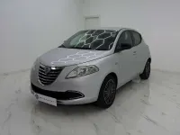 Usata Lancia Ypsilon Silver 86 CV (63 kW) 2014 Argento Utilitaria